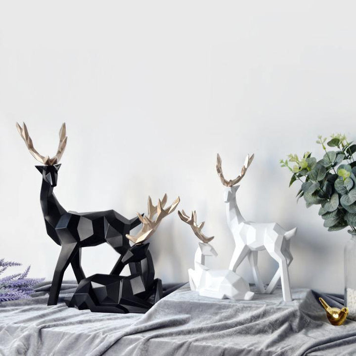 Nordic Grace Reindeer Figurines Set - Captivating Reindeer Sculptures Reflecting Scandinavian Elegance