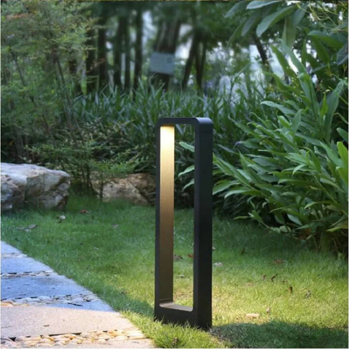 LumiVerde | Solar Energy Outdoor Lamp