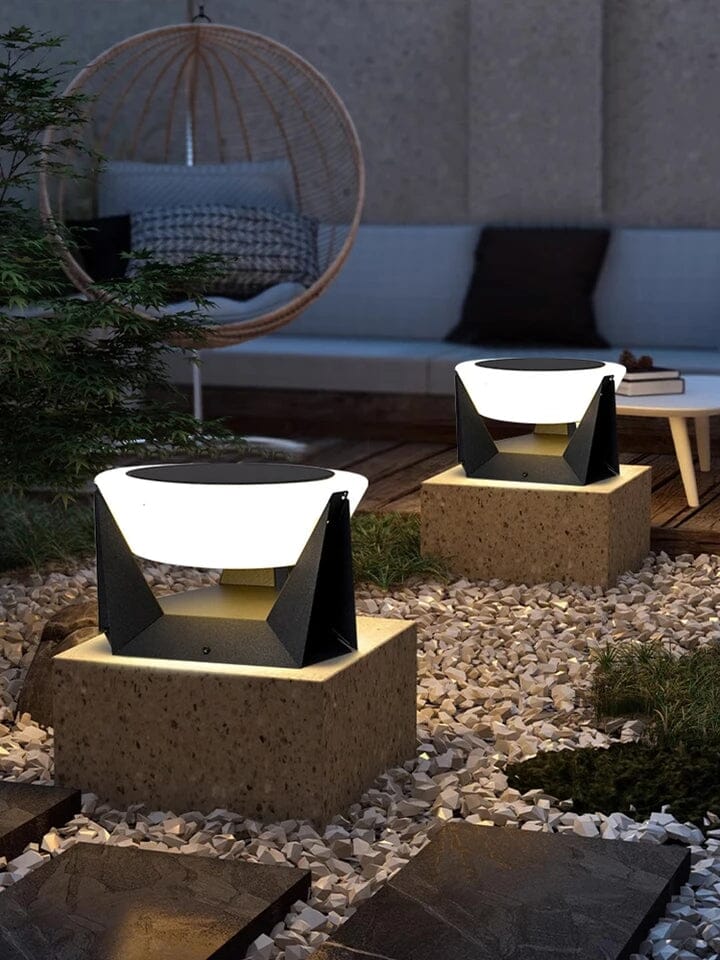 NoctaraLight – IP65 Outdoor Lamp Powered by Solar Energy or Mains with Warm White LED