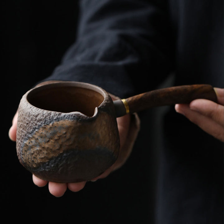 Ceramic Tokoname-yaki Teapot - For Elegant Solo Tea and Intimate Occasions