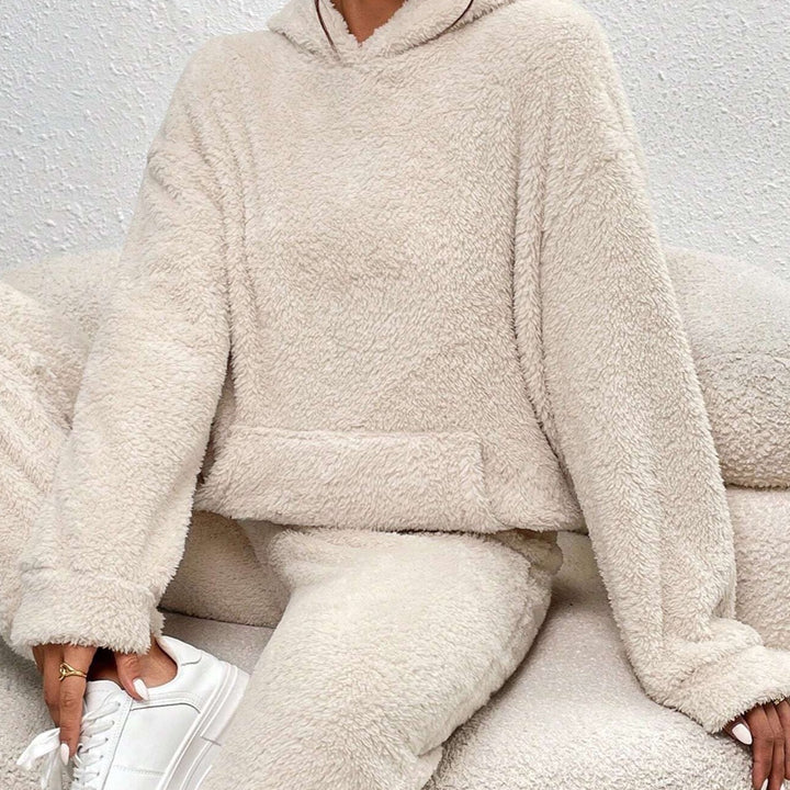Ultra-Soft Teddy Tracksuit - Cozy Loungewear Set with Hood - Perfect Soft Women's Loungewear Set