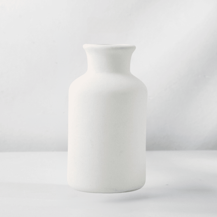 FloralCraft | Sturdy Ceramic Vase for the Living Room