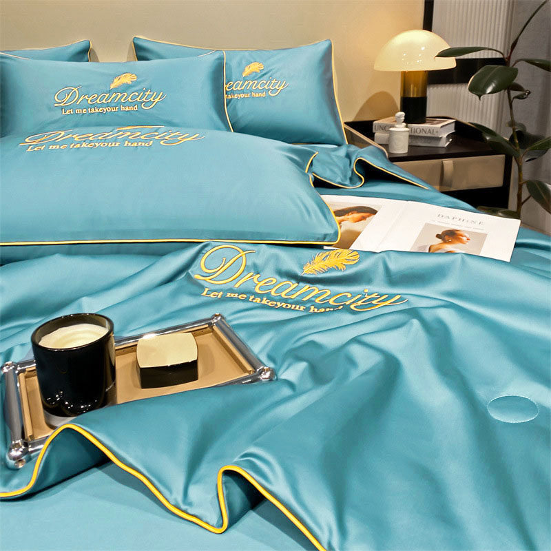 ChillBreeze Comforter - Cool & Lightweight - Perfect for Warm Nights - Breathable Ice Silk Fabric