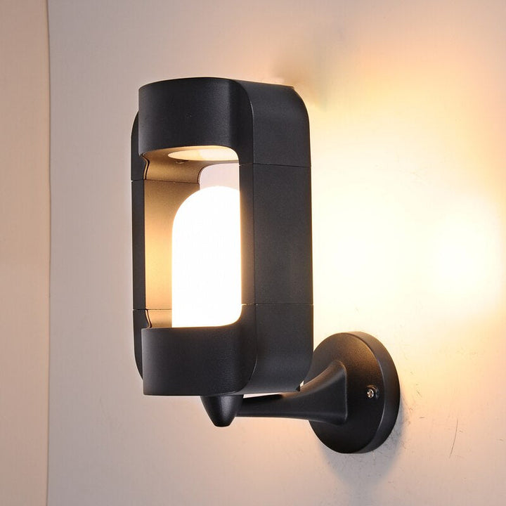 AmberGlow Outdoor Lamp - Elegant Amber Glass & Black Metal Design - Durable & Stylish Outdoor Lighting