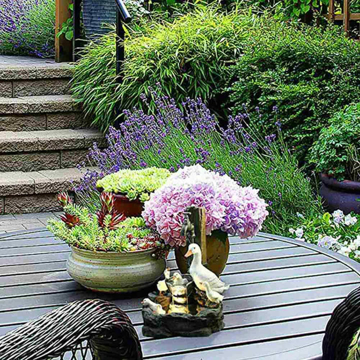 QuackHaven Duck Family Fountain - Decorative and Soothing Garden Ornament - Lightweight and Ideal for Outdoors