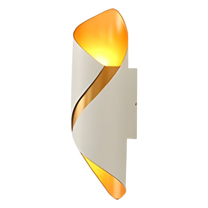 VerdeGlow | Sustainable Outdoor Wall Lamp