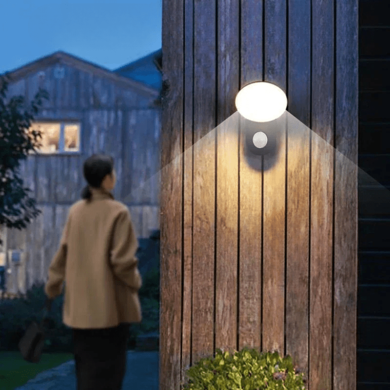 SensoLume | LED Outdoor Lamp with Motion Detection