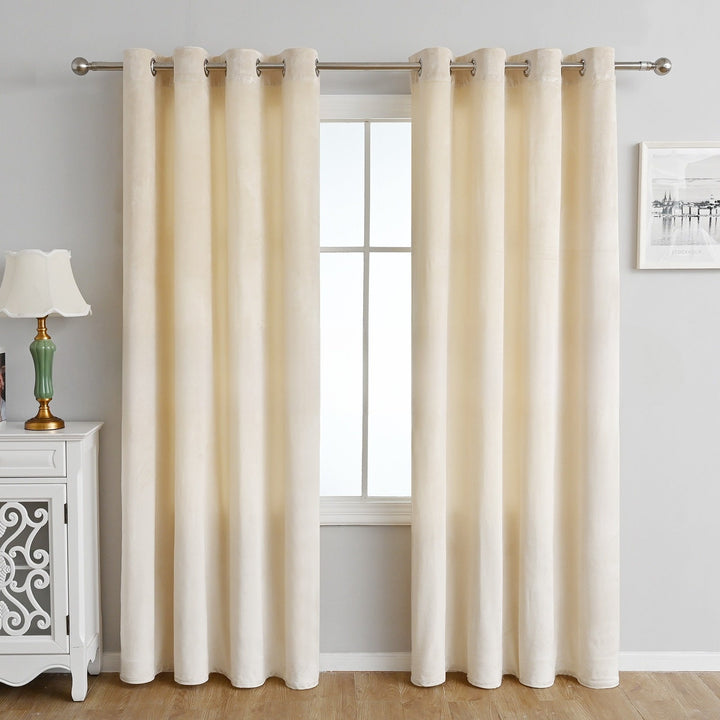 VelvetEase | Modern Velvet Curtains for Optimal Comfort