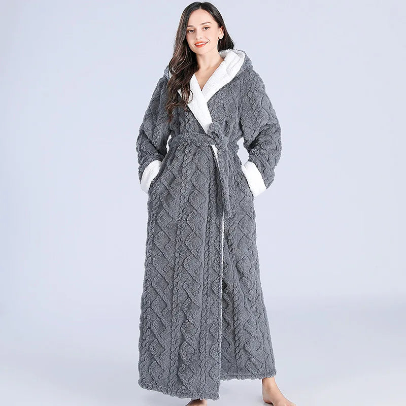 Luxury Quilted Bathrobe - Soft & Comfortable Long Women's Morning Robe - Perfect for Relaxing Evenings and Mornings