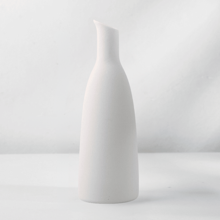 FloralCraft | Sturdy Ceramic Vase for the Living Room