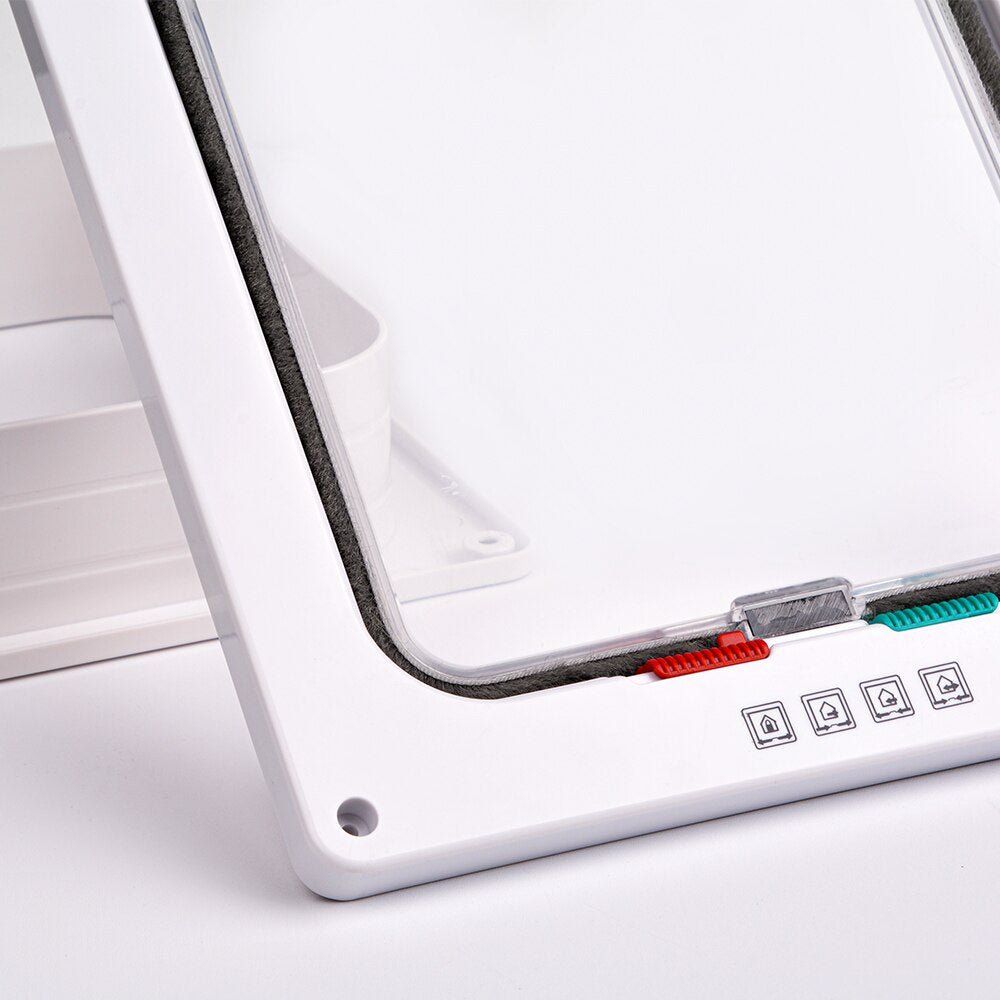 SafeFold | Folding Door with Cat Flap and Security