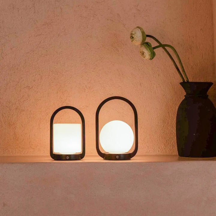 Skye chestnut brown wooden wireless lamp | Rechargeable and dimmable
