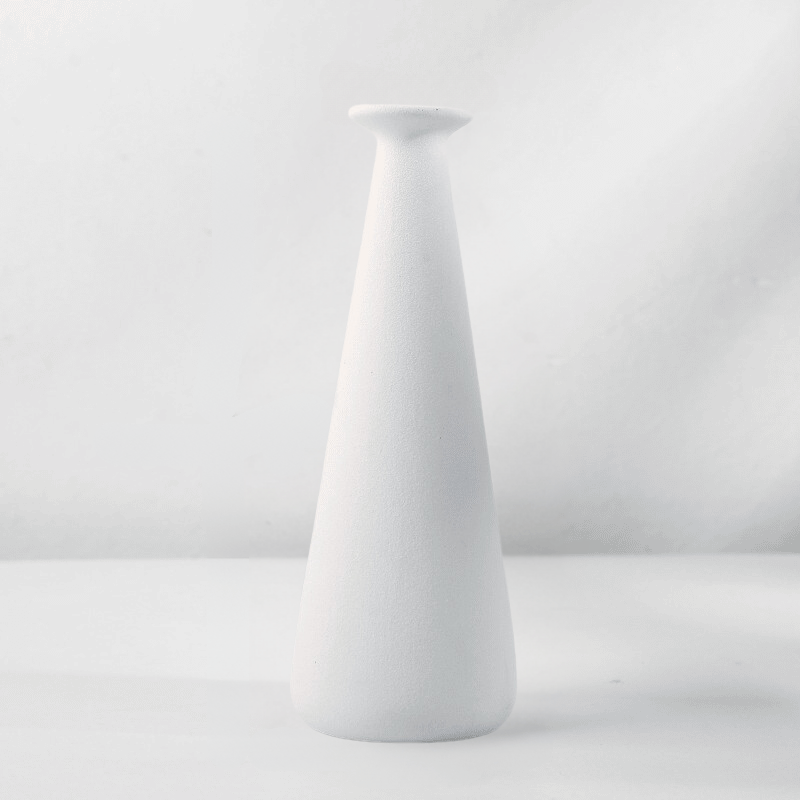 FloralCraft | Sturdy Ceramic Vase for the Living Room