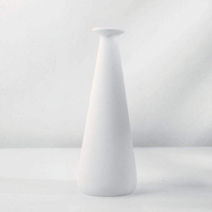 FloralCraft | Sturdy Ceramic Vase for the Living Room