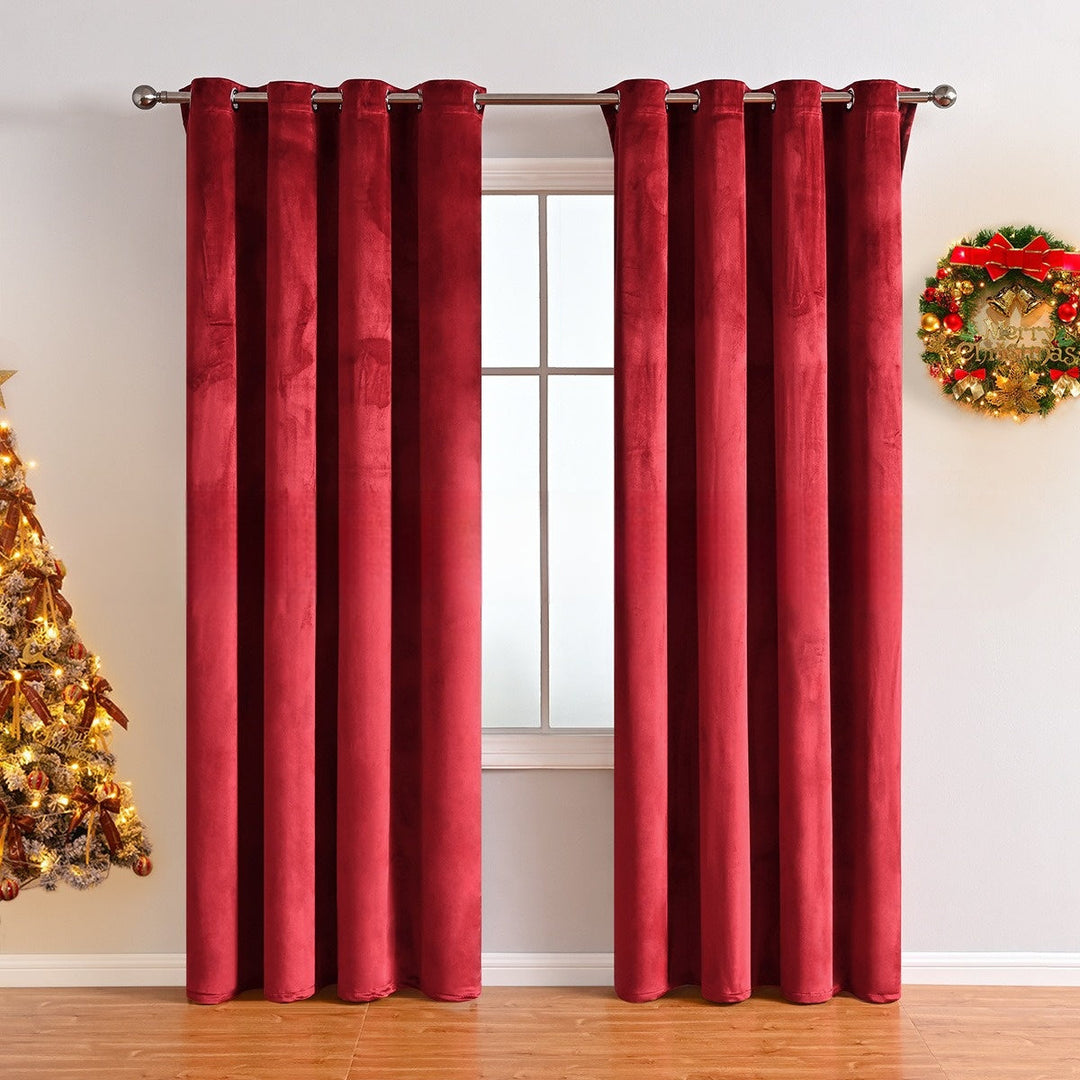 VelvetEase | Modern Velvet Curtains for Optimal Comfort