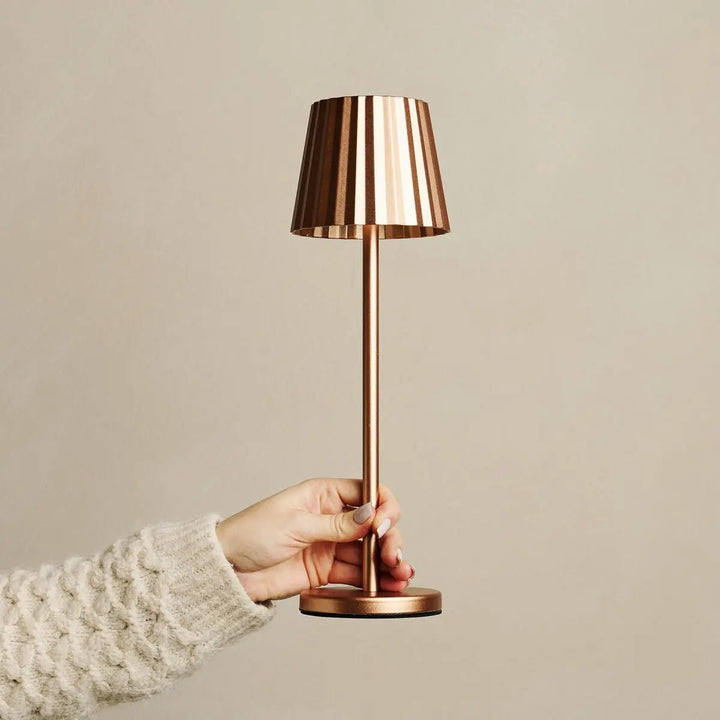 Maya Copper Ribbed Table Lamp Made of Iron - Dimmable and Wireless