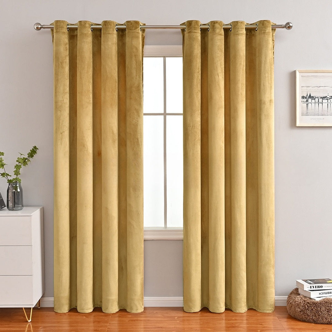 VelvetEase | Modern Velvet Curtains for Optimal Comfort
