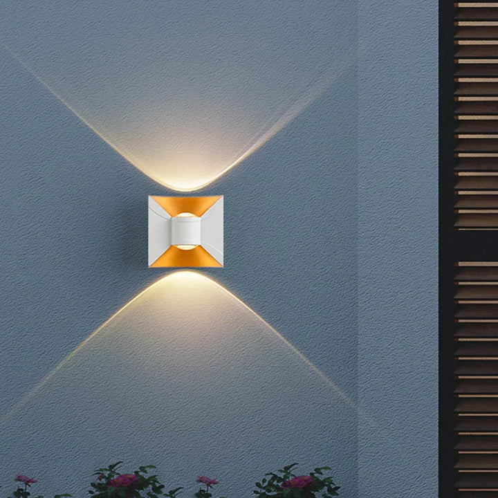 LumiTerra | LED Outdoor Wall Light