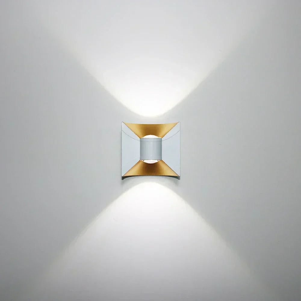 LumiTerra | LED Outdoor Wall Light