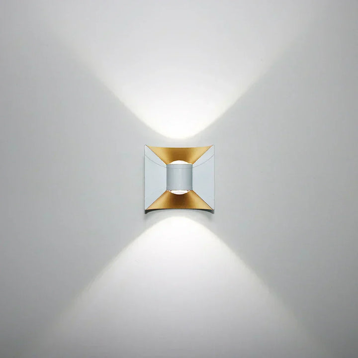 LumiTerra | LED Outdoor Wall Light