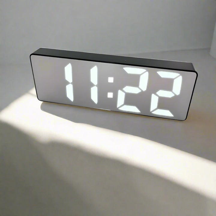CLEVLO | TempoGlow LED Clock