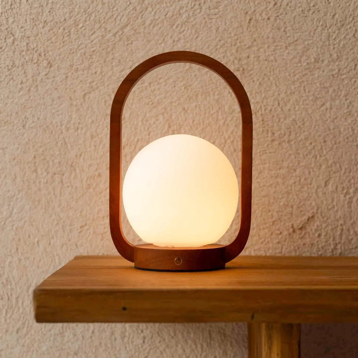 Skye chestnut brown wooden wireless lamp | Rechargeable and dimmable