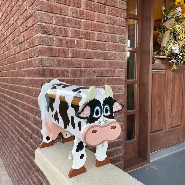 Mailbox Sculpture with Animals - Handmade, Detailed, and Corrosion-Resistant