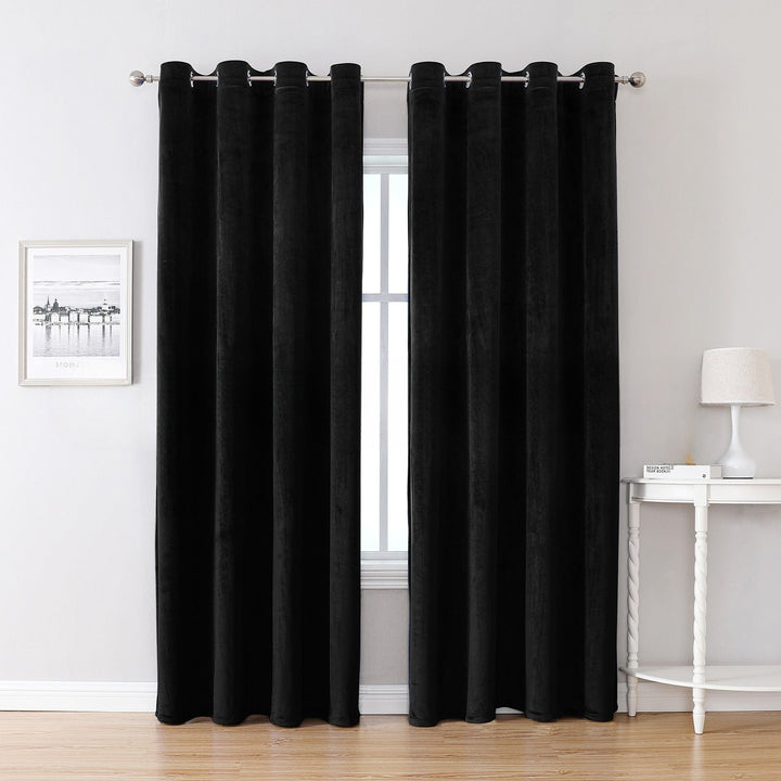 VelvetEase | Modern Velvet Curtains for Optimal Comfort