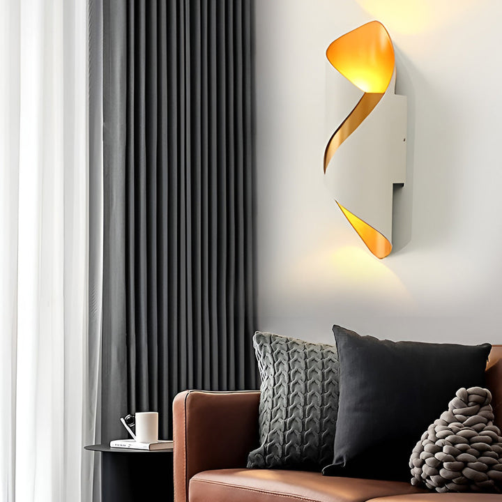 VerdeGlow | Sustainable Outdoor Wall Lamp