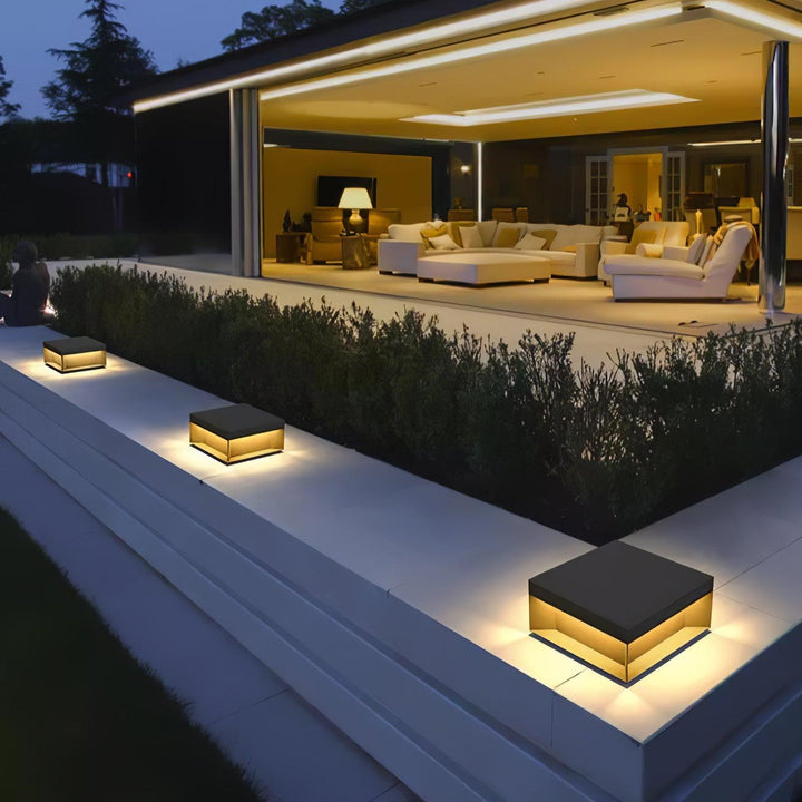 EverLume - Stylish Solar Lamp for Outdoors - Matte Acrylic Shade and Durable Design