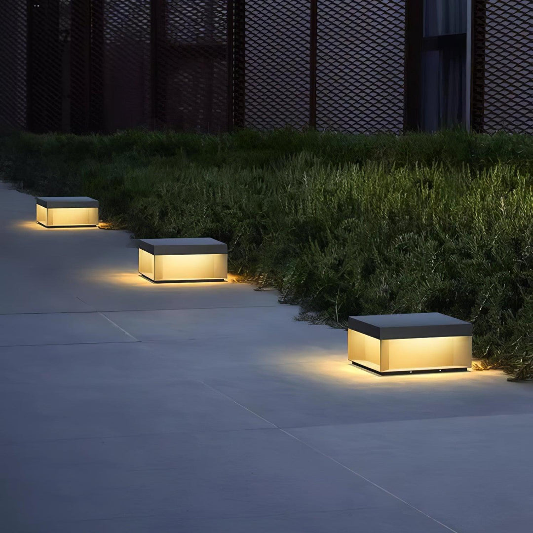 EverLume - Stylish Solar Lamp for Outdoors - Matte Acrylic Shade and Durable Design
