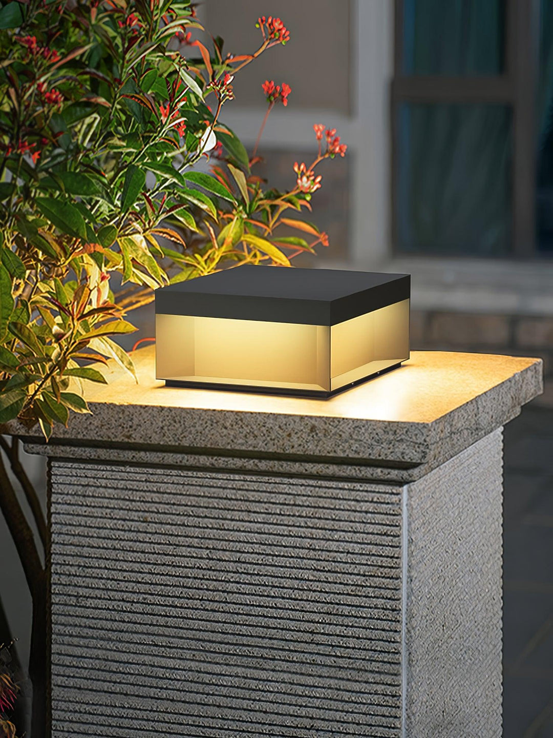 EverLume - Stylish Solar Lamp for Outdoors - Matte Acrylic Shade and Durable Design