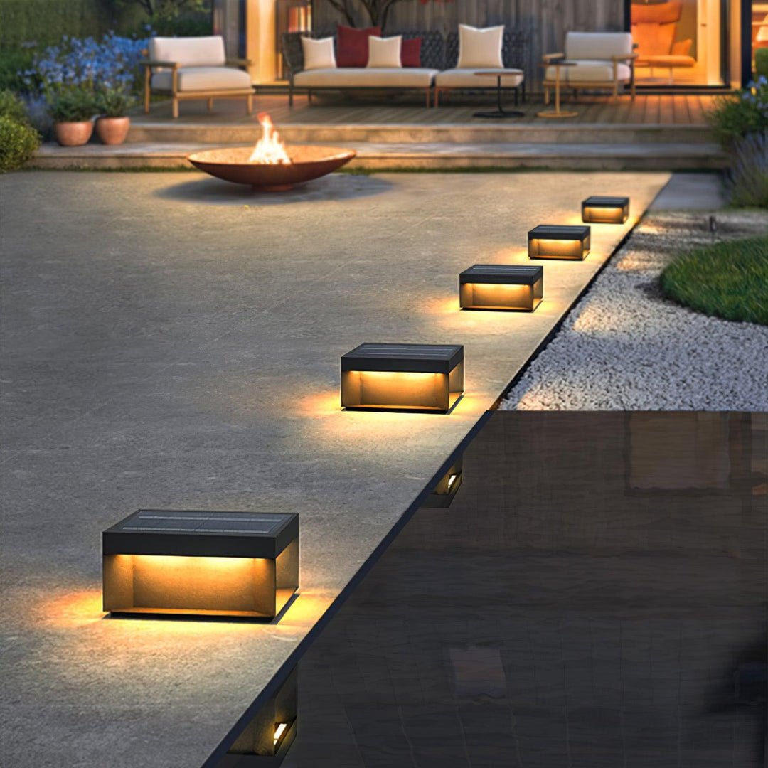 EverLume - Stylish Solar Lamp for Outdoors - Matte Acrylic Shade and Durable Design