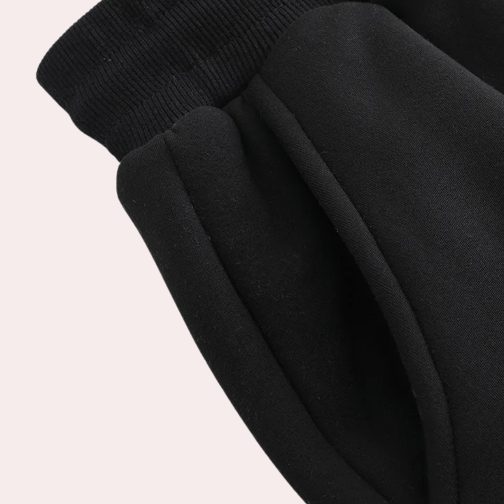 WarmChic - Soft Fleece Loungewear Set - Sweatshirt and Joggers for Cozy Relaxation