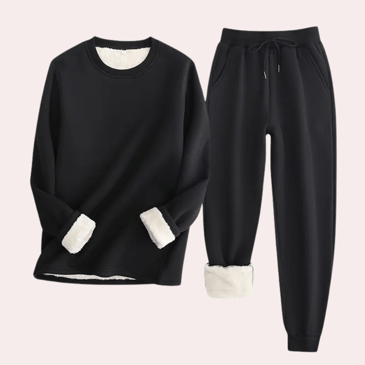 WarmChic - Soft Fleece Loungewear Set - Sweatshirt and Joggers for Cozy Relaxation