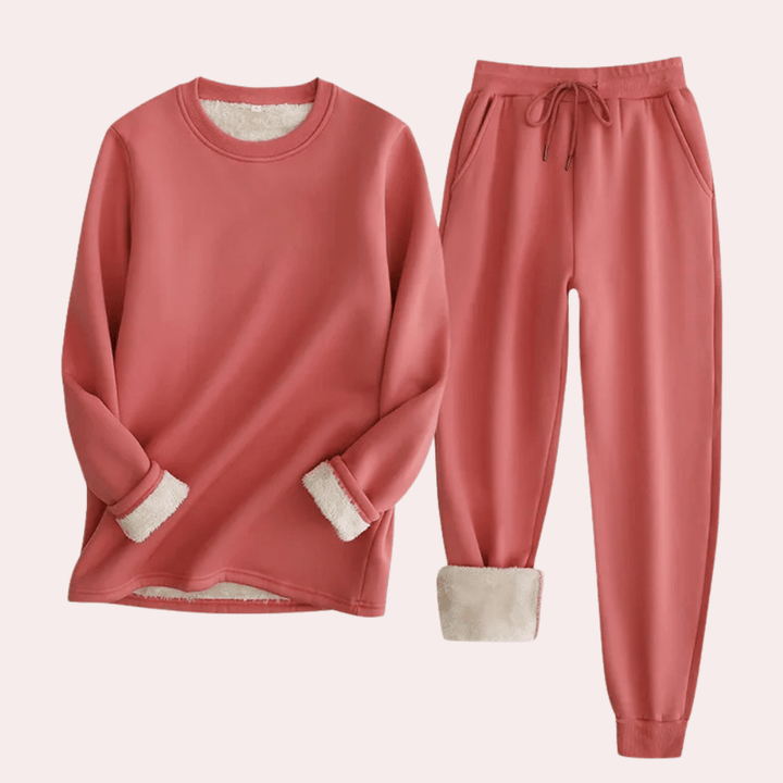 WarmChic - Soft Fleece Loungewear Set - Sweatshirt and Joggers for Cozy Relaxation