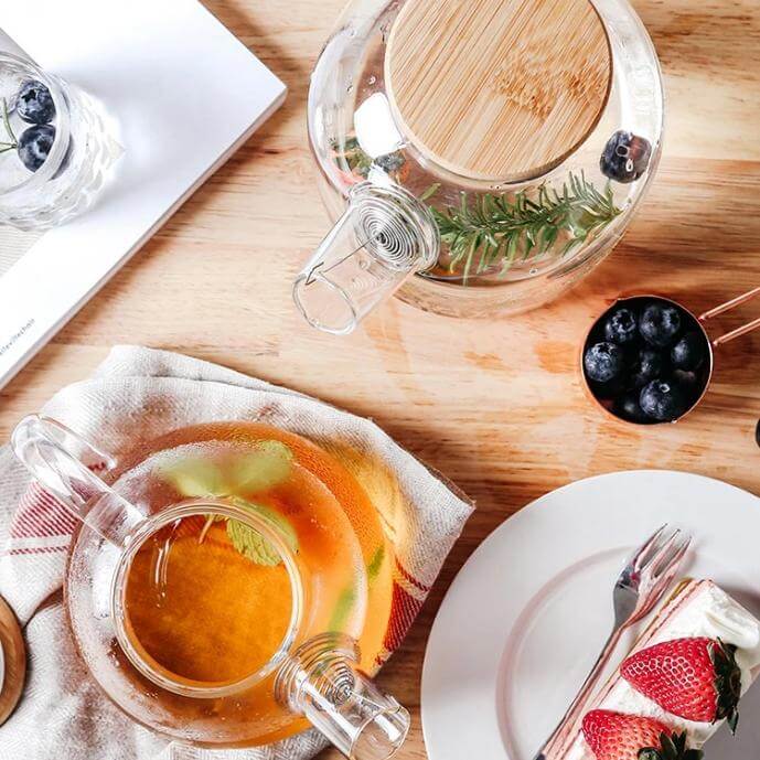 AquaCarina – Stylish Glass Cooking Pot for Tea and Water