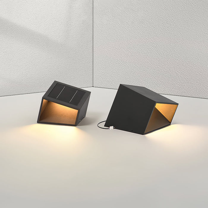 LumiCube | Solar Garden Lighting