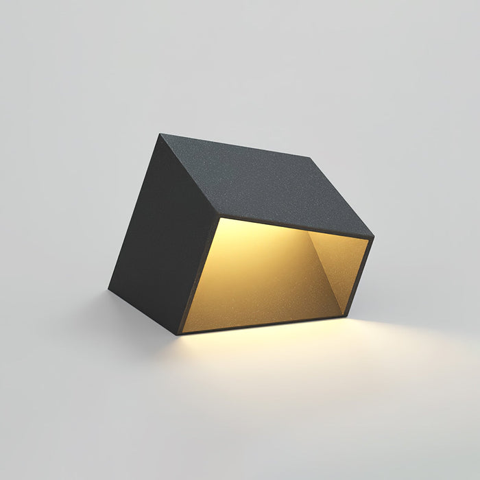 LumiCube | Solar Garden Lighting