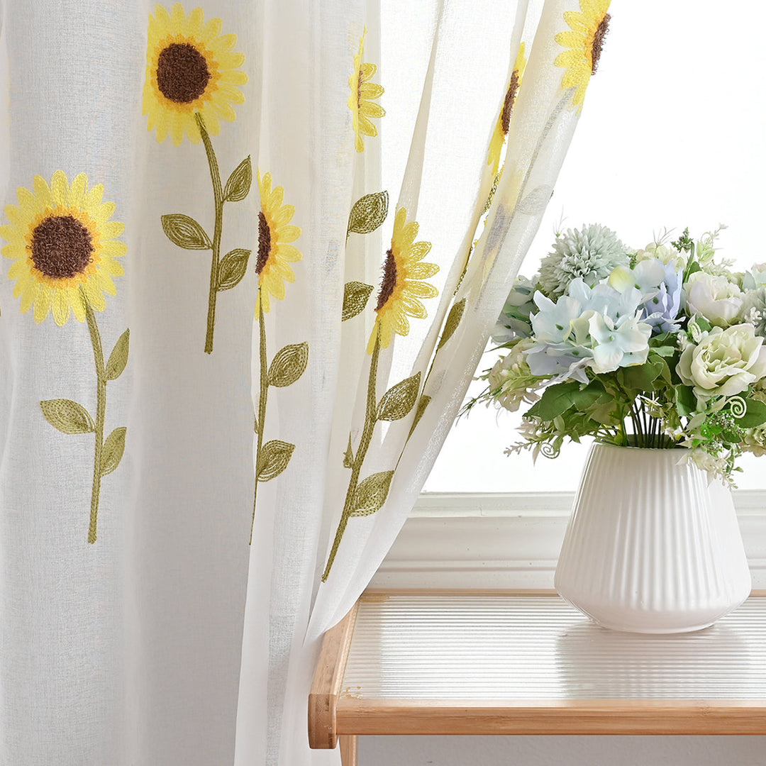 SunnyFields | Sunflower Curtain for a Farmhouse Interior
