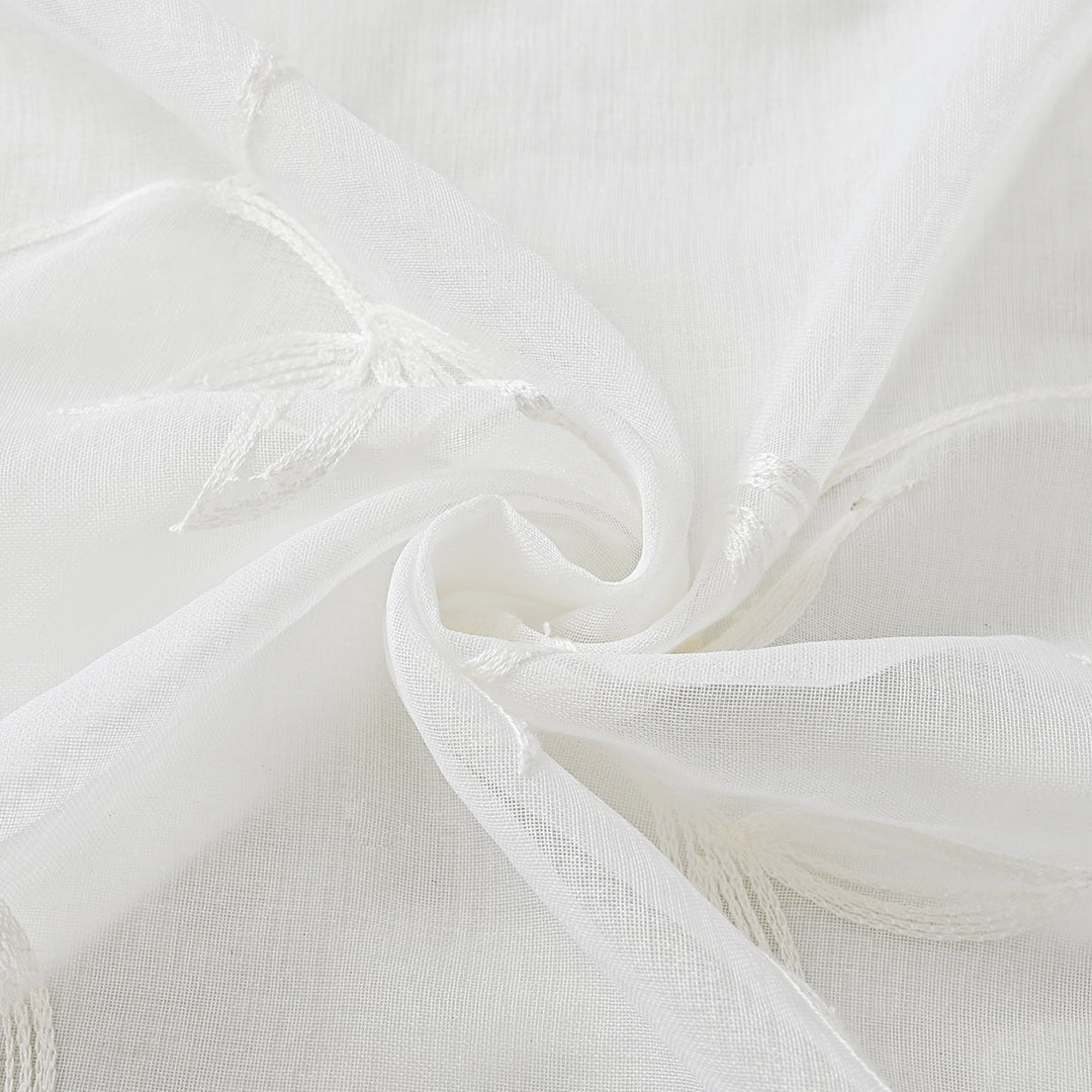 ChicBloom | Polyester Curtain in Gray and White with Floral Pattern