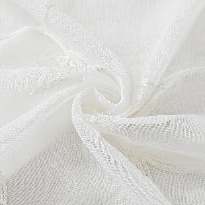 ChicBloom | Polyester Curtain in Gray and White with Floral Pattern