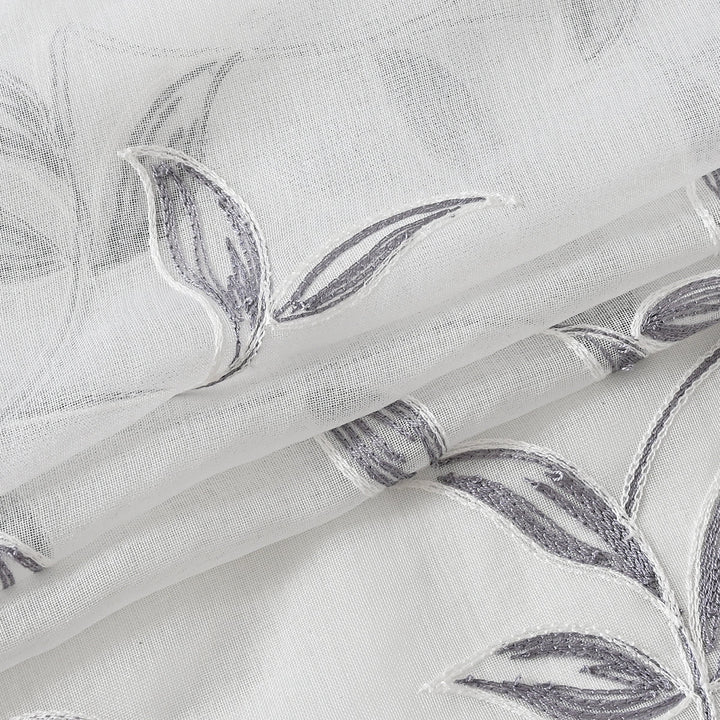 ChicBloom | Polyester Curtain in Gray and White with Floral Pattern