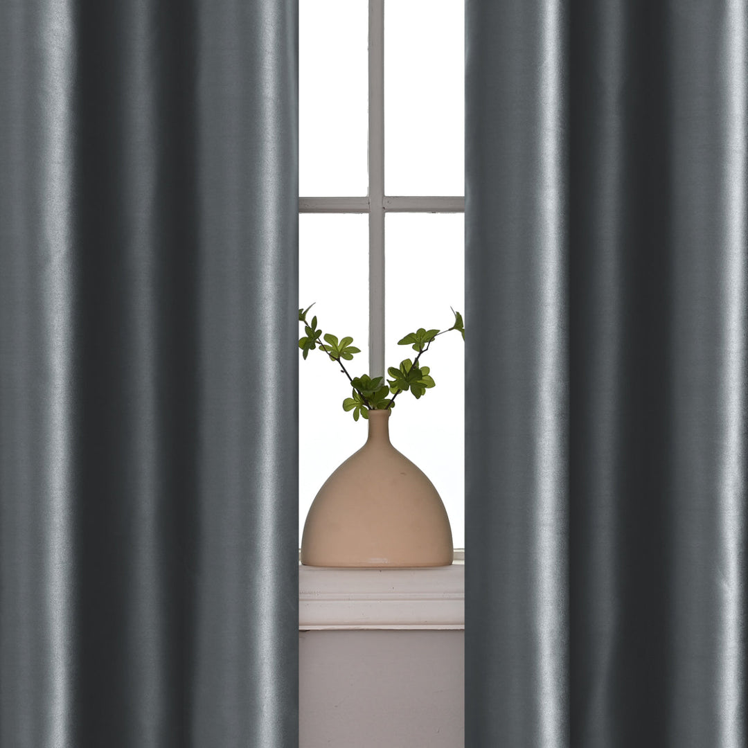 VelourLux | Opaque Velvet Curtains with Style and Functionality