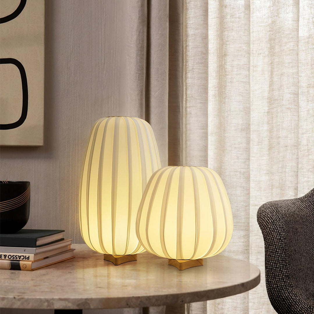 LumiTissu – Minimalist Table Lamp with Fabric Shade and Bamboo Base