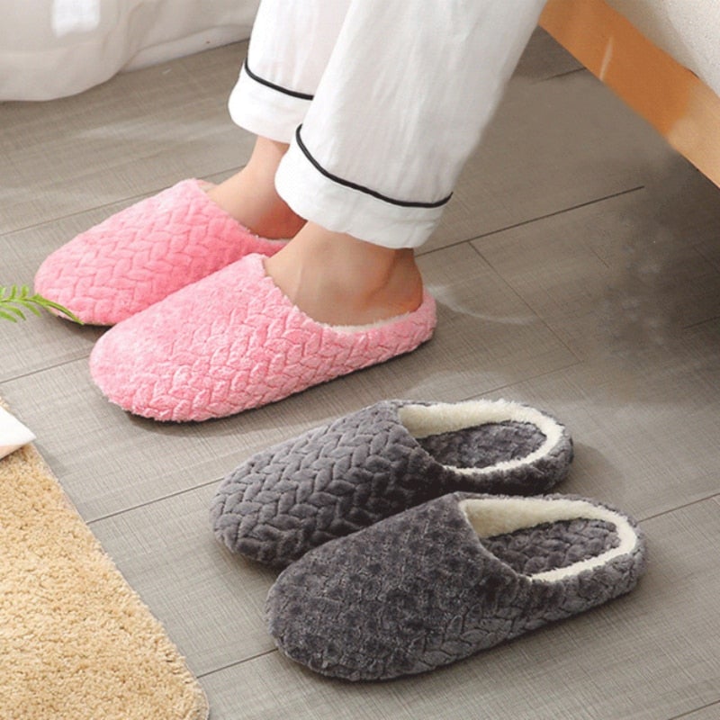 Ultra-Soft Faux Fur Slippers with Padded Insole and Non-Slip Sole