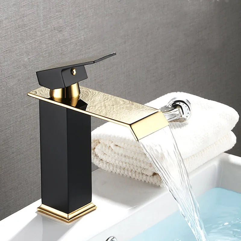 Calyra Elegant Gold Bathroom Faucet – Modern Design – Slim and Stylish
