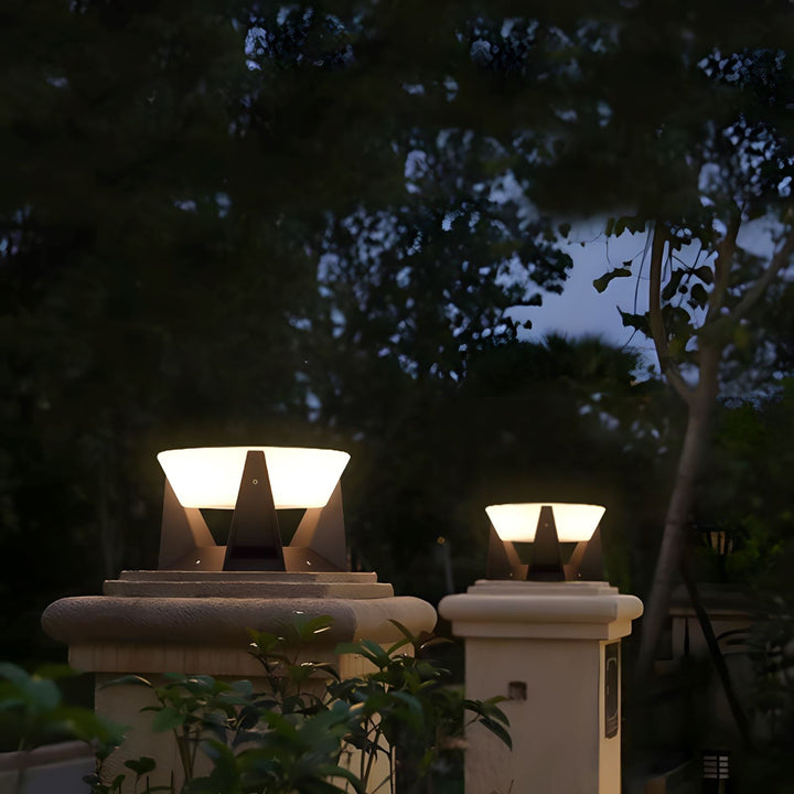 NoctaraLight – IP65 Outdoor Lamp Powered by Solar Energy or Mains with Warm White LED