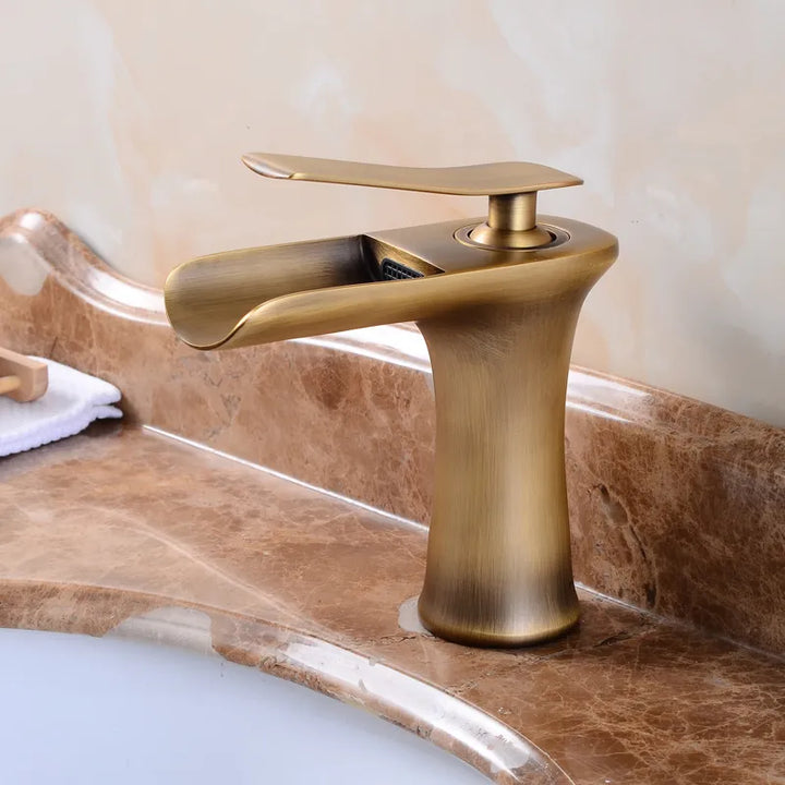 Lyvor Elegant Premium Breeze Faucet – Modern Design with Durable Brass and Copper Construction
