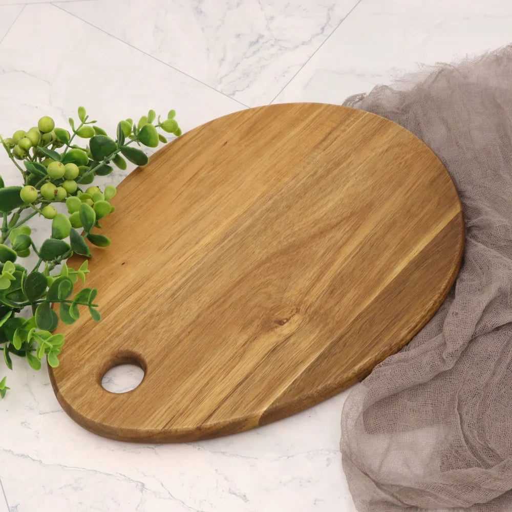 AcaciaDelight | Solid Wooden Cutting Board in Drop Shape